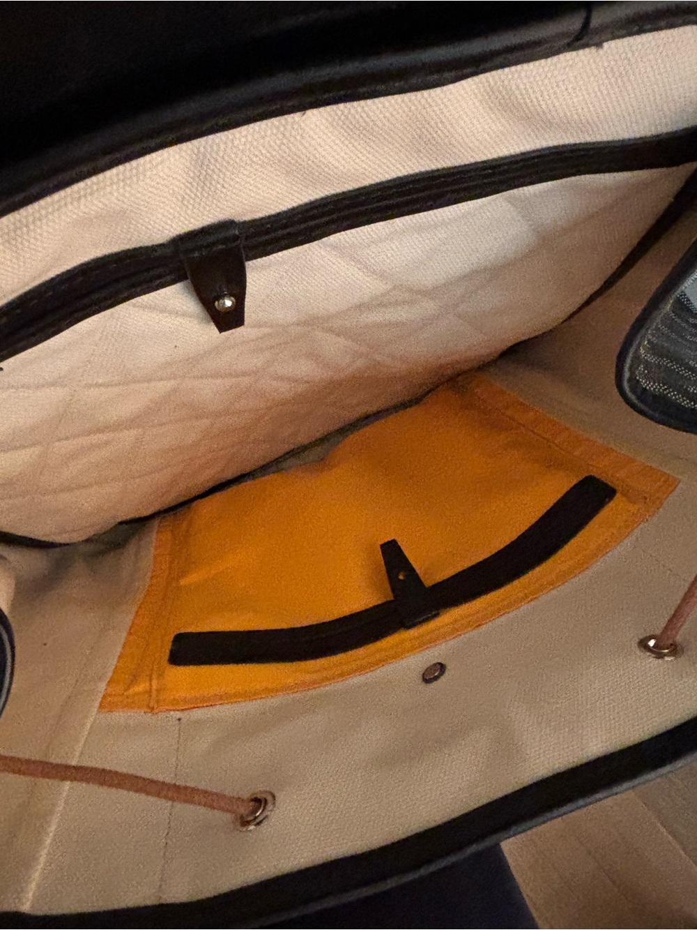 BACKPACK - Picture 8 of 14